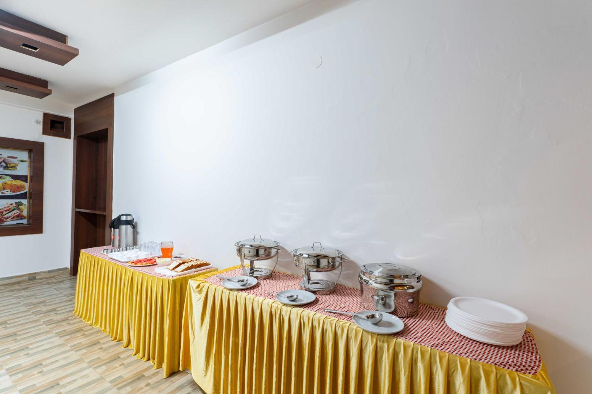 Hotel Treebo Regalia Comforts, 15 Mins From Abbey Waterfall à Madikeri Extérieur photo