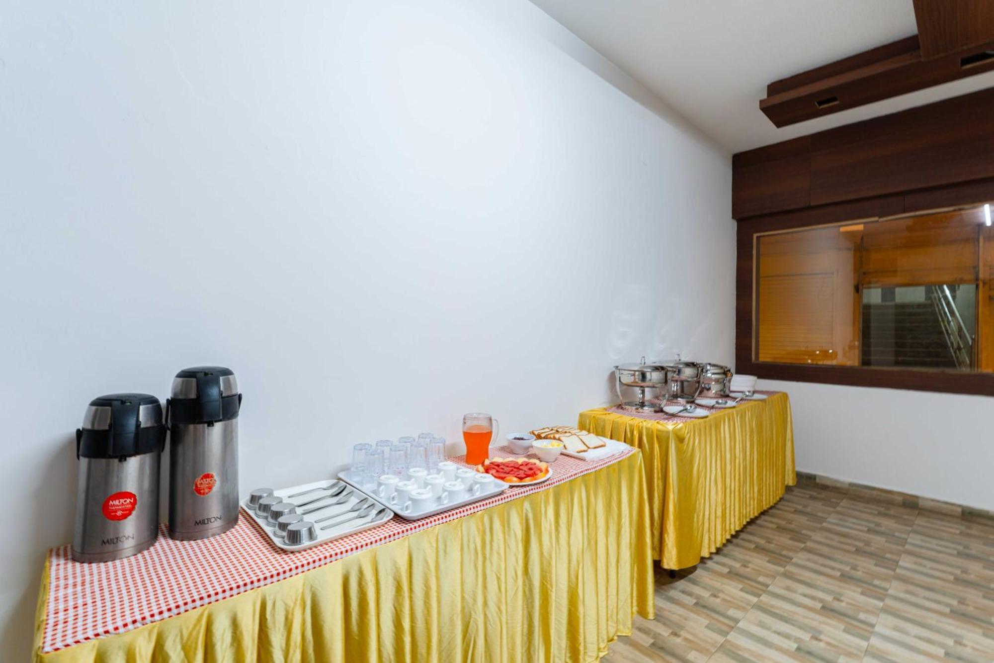 Hotel Treebo Regalia Comforts, 15 Mins From Abbey Waterfall à Madikeri Extérieur photo