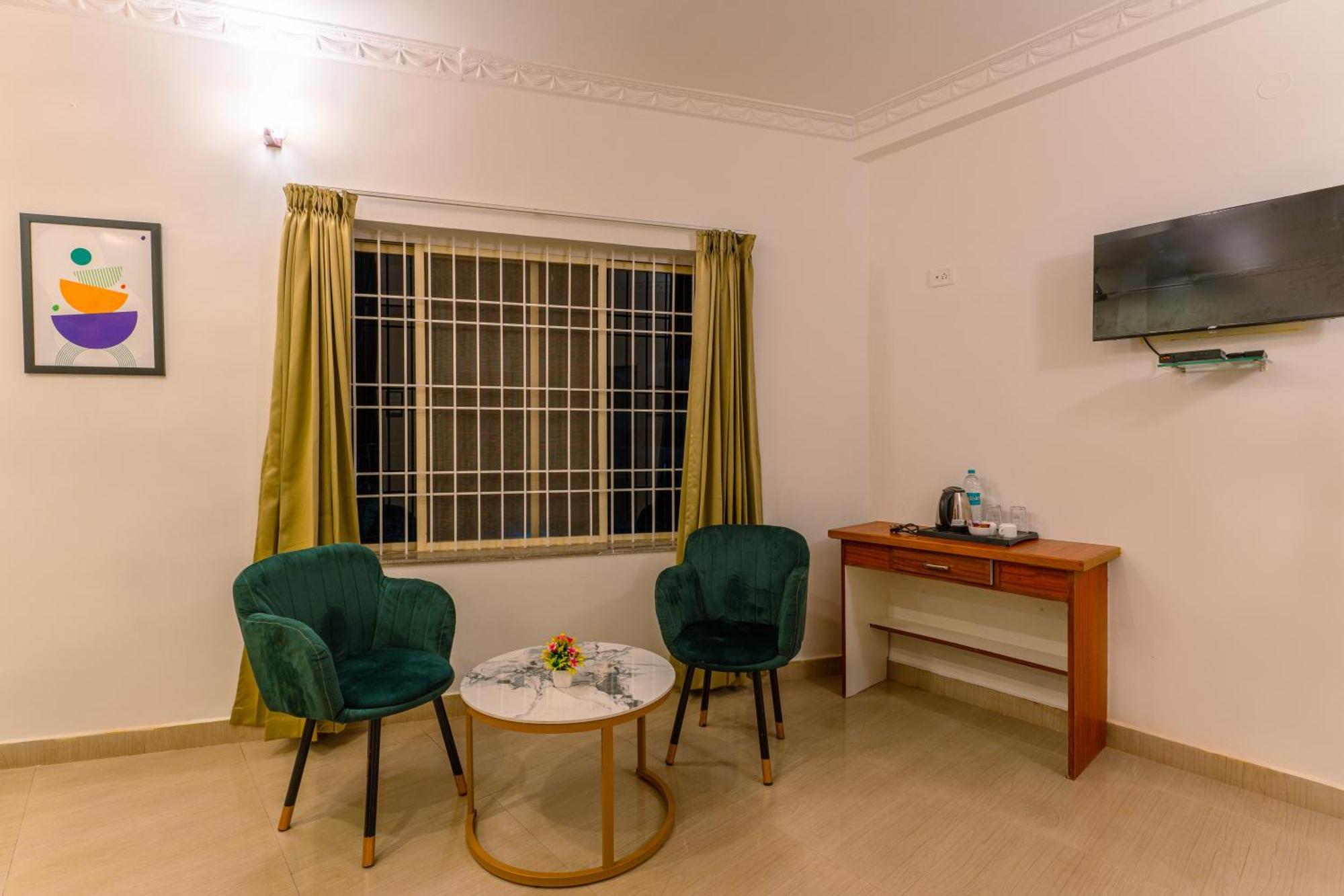 Hotel Treebo Regalia Comforts, 15 Mins From Abbey Waterfall à Madikeri Extérieur photo