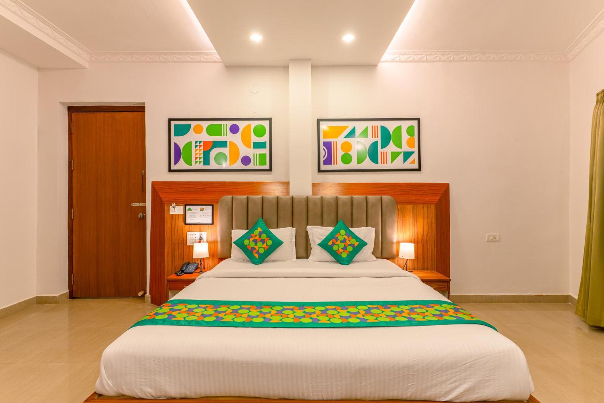 Hotel Treebo Regalia Comforts, 15 Mins From Abbey Waterfall à Madikeri Extérieur photo