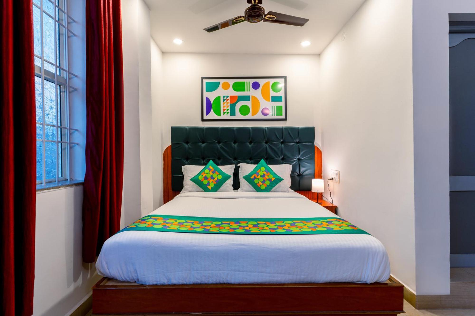 Hotel Treebo Regalia Comforts, 15 Mins From Abbey Waterfall à Madikeri Extérieur photo