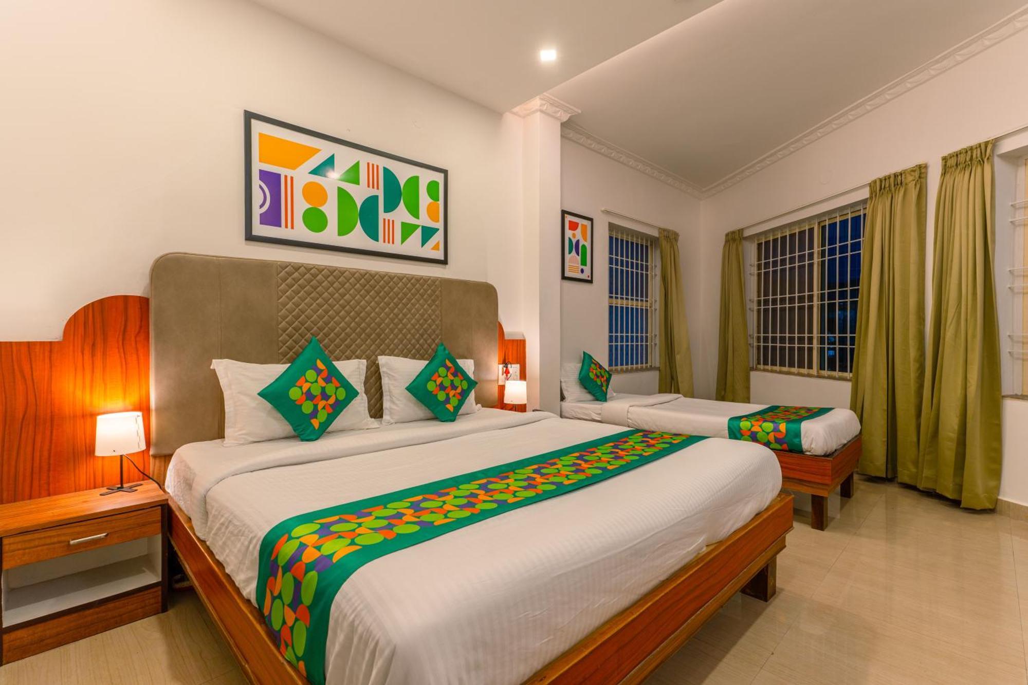 Hotel Treebo Regalia Comforts, 15 Mins From Abbey Waterfall à Madikeri Extérieur photo